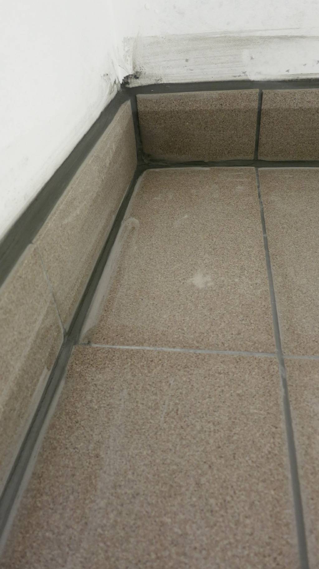 Fliesen neu verfugen youtube: fliesen dusche neu verfugen ...